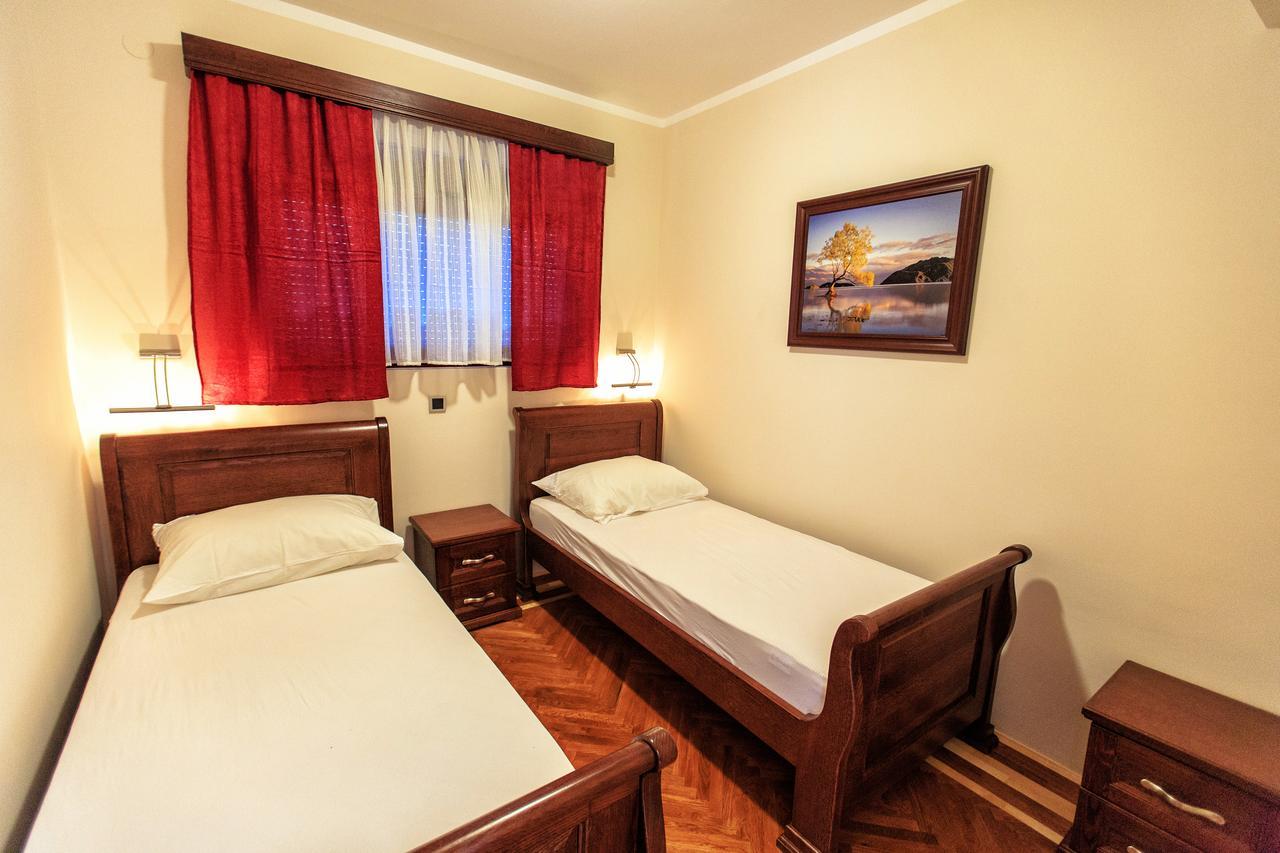 Compass Aparthotel Dobra Voda Exterior photo